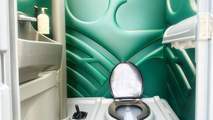 Green Portable Toilet - Image 3